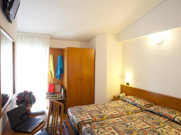 Hotel Daniela : photo 2 de la chambre chambre double avec balcon