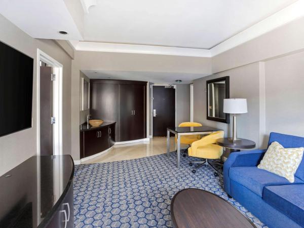 Hilton Club New York : photo 3 de la chambre suite 1 chambre lit king-size avec canapé-lit