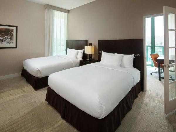 DoubleTree By Hilton San Diego Hotel Circle : photo 5 de la chambre suite 2 chambres lit queen-size