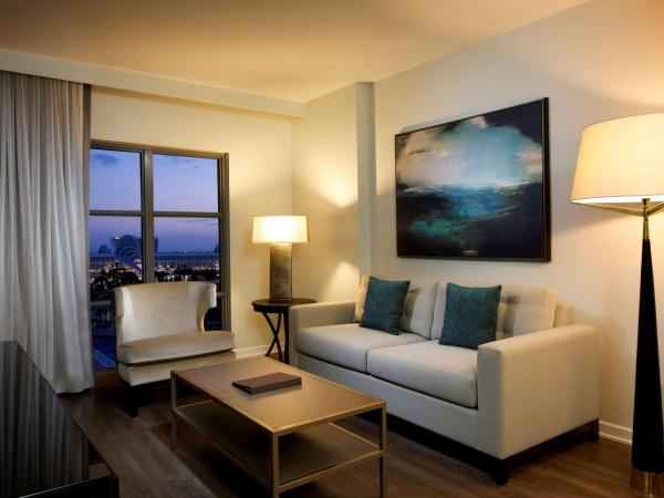 Hilton Grand Vacations Club Las Palmeras Orlando : photo 3 de la chambre suite plus lit king-size avec canapé-lit