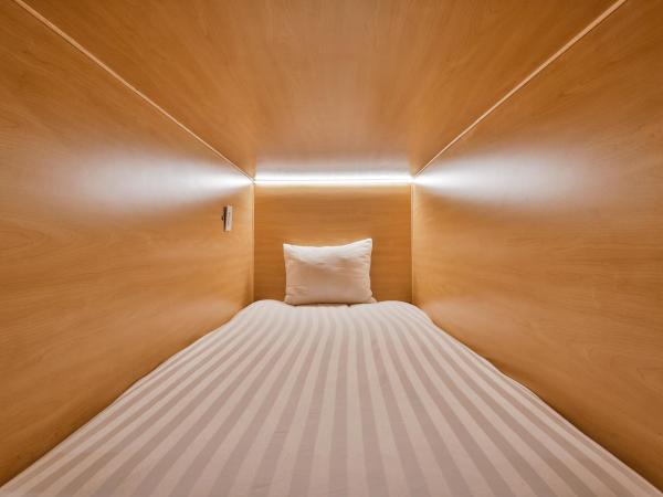 Parc Avenue Hostel : photo 2 de la chambre lit superposé dans dortoir mixte