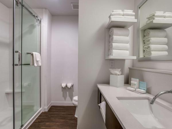 Hampton Inn & Suites Dallas-Central Expy/North Park Area : photo 7 de la chambre suite studio lit king-size - non-fumeurs