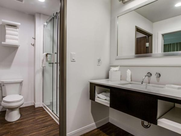 Hampton Inn & Suites Dallas-Central Expy/North Park Area : photo 8 de la chambre suite studio lit king-size - non-fumeurs