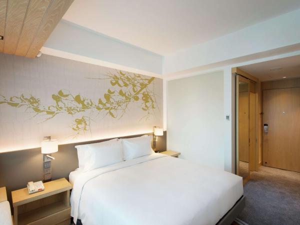 Hilton Garden Inn Singapore Serangoon : photo 2 de la chambre chambre lit king-size deluxe