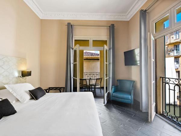Hotel POZZO DI BORGO : photo 2 de la chambre chambre double supérieure avec terrasse