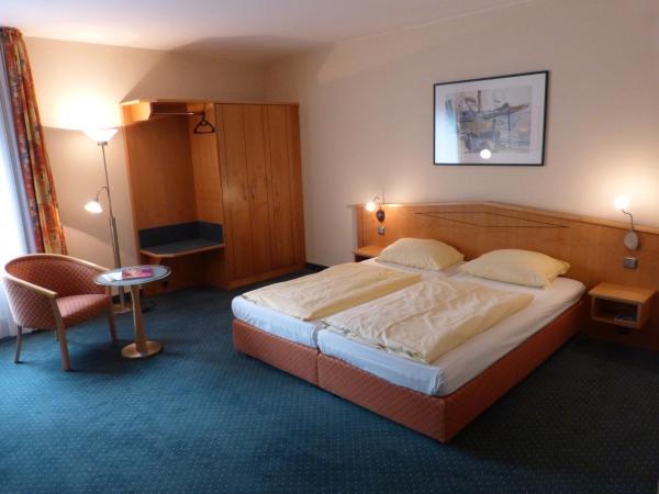 Hotel Panorama Hamburg-Harburg : photo 2 de la chambre chambre double ou lits jumeaux