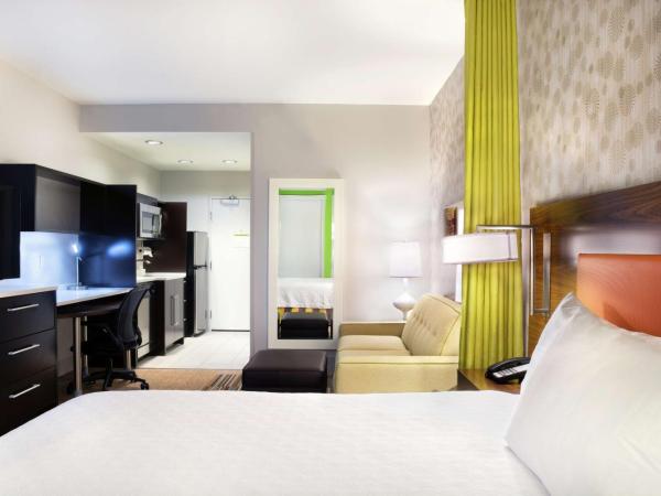 Home2 Suites By Hilton Indianapolis Greenwood : photo 2 de la chambre suite studio lit king-size - non-fumeurs