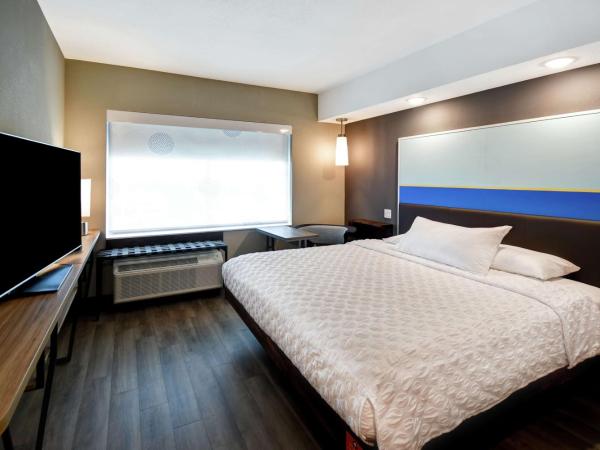 Tru By Hilton Salt Lake City Airport : photo 1 de la chambre chambre lit king-size