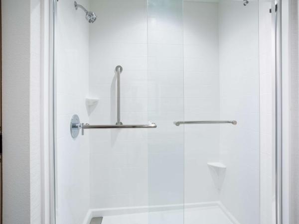 Hilton Garden Inn Las Vegas City Center : photo 5 de la chambre chambre lit king-size bien-Être