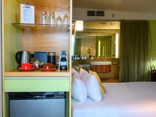 Ohtel Wellington : photo 4 de la chambre chambre lit king-size de luxe avec baignoire