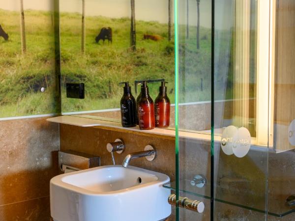 Ohtel Wellington : photo 8 de la chambre chambre lit king-size supérieure - vue sur ville