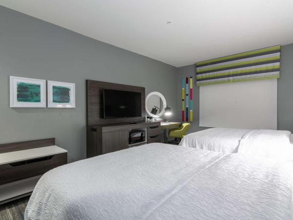 Hampton Inn & Suites Dallas East : photo 1 de la chambre chambre avec 2 grands lits queen-size 