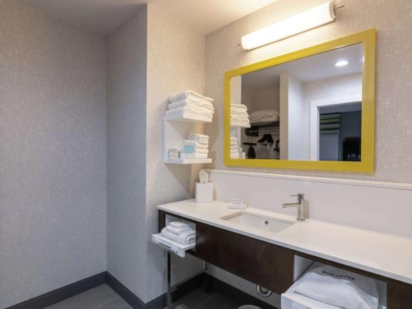 Hampton Inn & Suites Dallas East : photo 5 de la chambre suite studio lit king-size - non-fumeurs