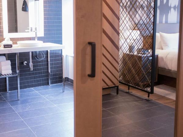 The Sound Hotel Seattle Belltown, Tapestry Collection : photo 8 de la chambre studio lit king-size