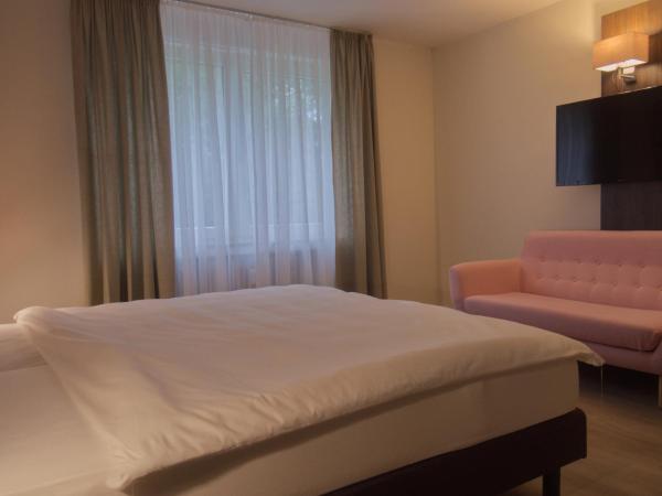 Hotel Fährhaus km734 : photo 4 de la chambre chambre quadruple classique