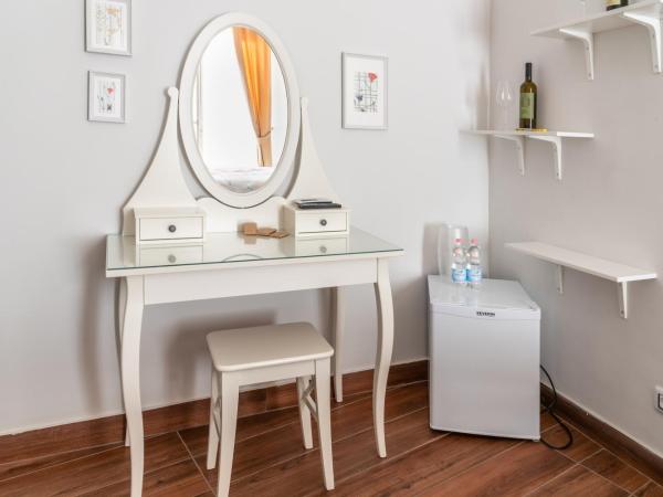 B&B Marina di Ortigia : photo 6 de la chambre chambre triple avec balcon