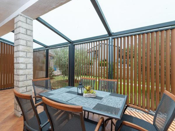 Apartment Stanko : photo 2 de la chambre appartement avec terrasse