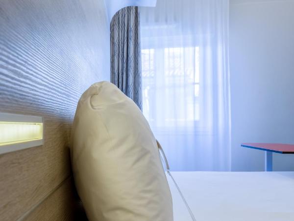 ibis Styles La Rochelle Centre : photo 6 de la chambre chambre triple standard