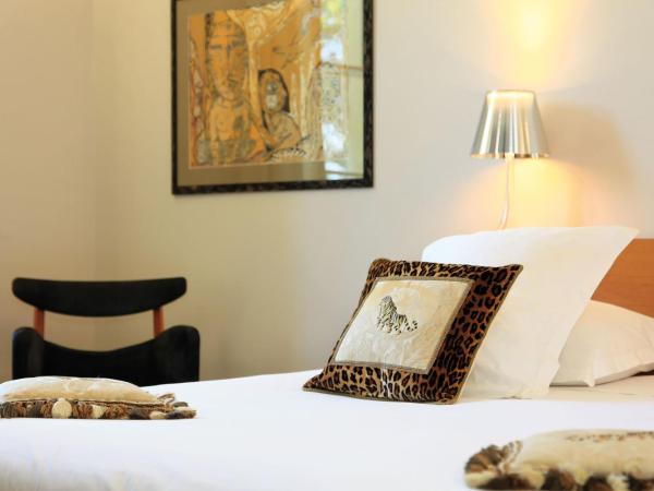 Hotel Château Des Alpilles : photo 5 de la chambre chambre double - vue sur jardin