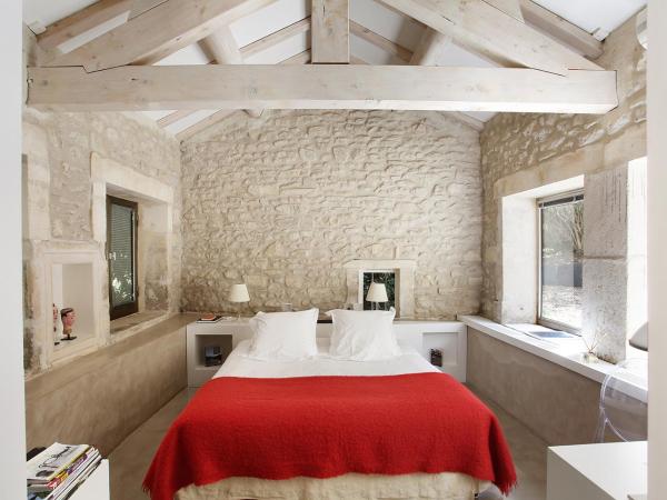 Hotel Château Des Alpilles : photo 1 de la chambre chambre familiale avec terrasse