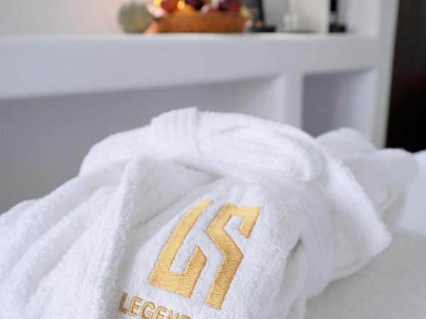 Legendary Suites : photo 1 de la chambre suite exécutive avec jacuzzi, piscine privée et 2 terrasses
