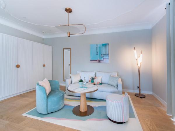 Art Deco Hotel Montana Luzern : photo 3 de la chambre suite junior de luxe avec vue sur le lac