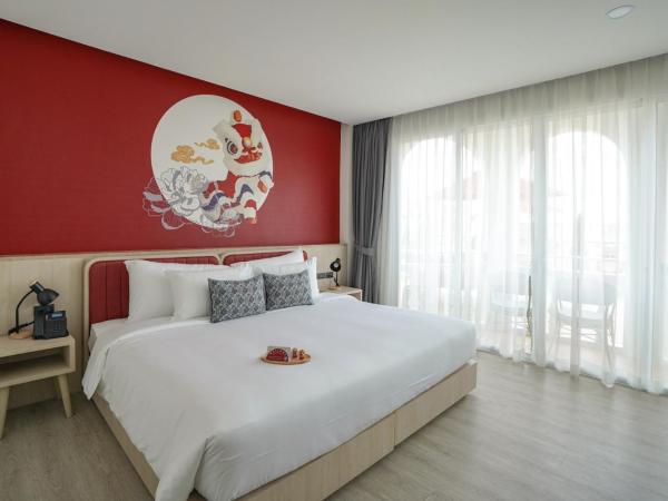Hotel Midtown Ratsada : photo 6 de la chambre chambre double deluxe avec balcon