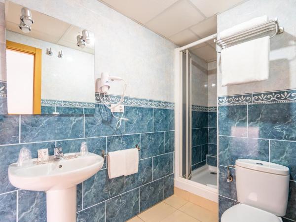 Hostal RR Feria by Beleret : photo 6 de la chambre chambre double ou lits jumeaux