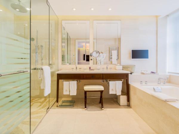 The Ritz-Carlton, Montreal : photo 2 de la chambre chambre premium avec 2 lits queen-size - non-fumeurs