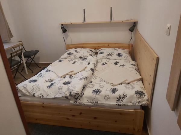 Guest House Orczy Park : photo 2 de la chambre chambre double