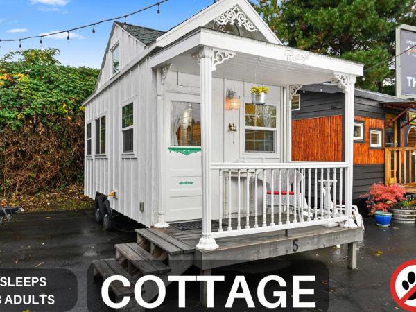 Tiny Digs - Hotel of Tiny Houses : photo 1 de la chambre studio lit queen-size de luxe 