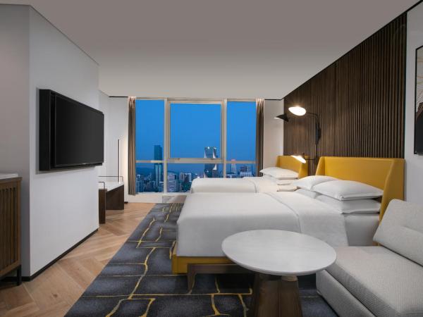 Sheraton Nanjing Kingsley Hotel & Towers : photo 1 de la chambre grande chambre lits jumeaux avec 2 lits jumeaux/simples