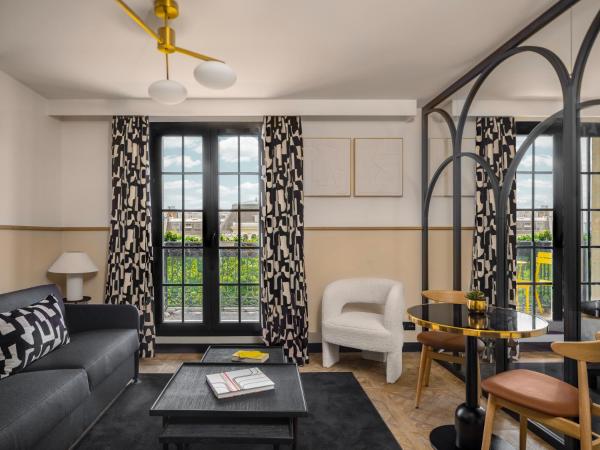 Solly Hôtel Paris : photo 3 de la chambre suite junior avec balcon - vue sur paris 