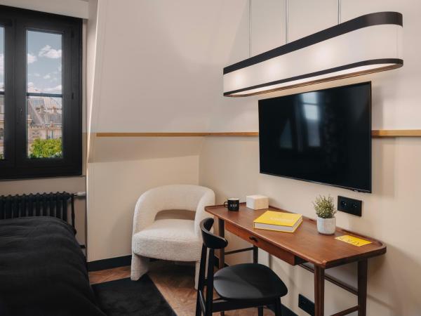 Solly Hôtel Paris : photo 6 de la chambre chambre cosy - vue sur paris