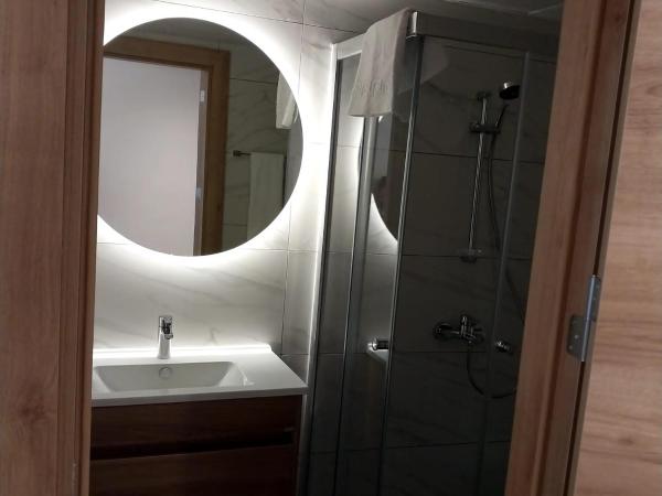 Dab Hotel Ulus : photo 10 de la chambre chambre triple