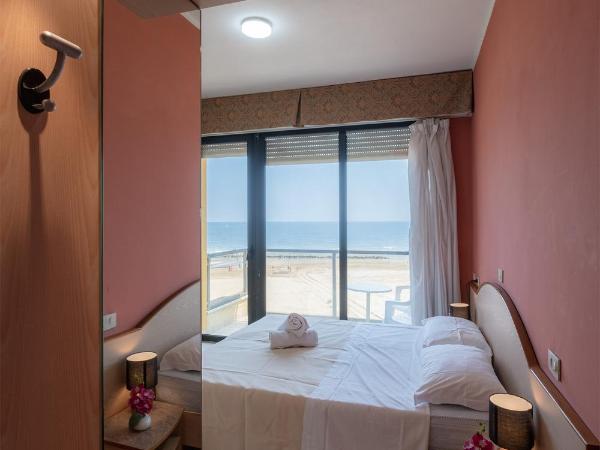 Hotel Crown : photo 3 de la chambre chambre double - vue sur mer