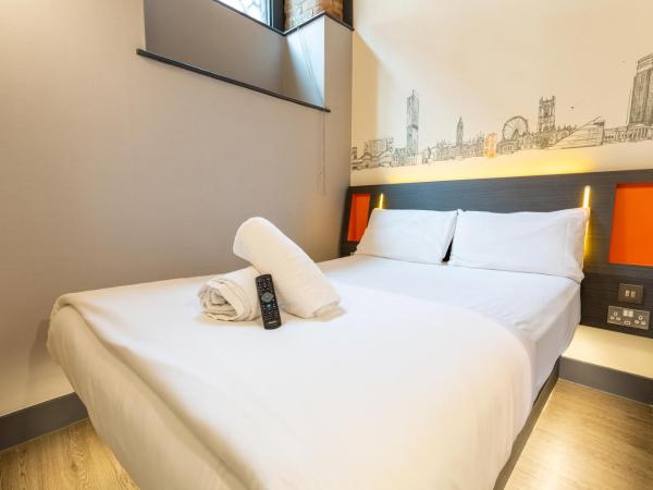 easyHotel Manchester : photo 3 de la chambre chambre double avec fenêtre - Étage inférieur