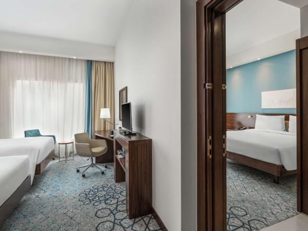 Hampton By Hilton Dubai Al Barsha : photo 5 de la chambre chambre familiale king - non-fumeurs
