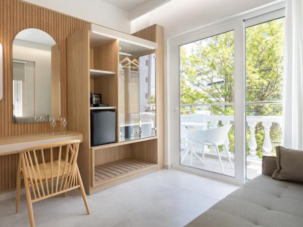 Epavli Grace Hotel : photo 6 de la chambre chambre double ou lits jumeaux deluxe avec balcon