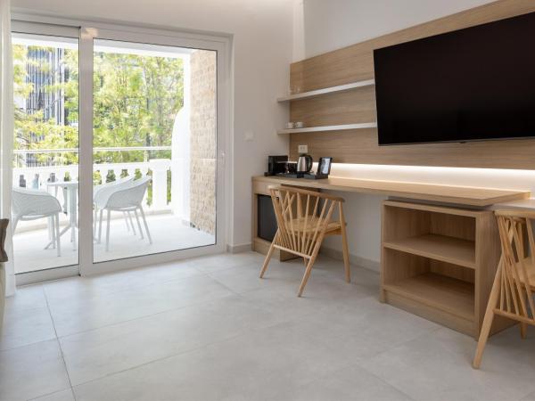 Epavli Grace Hotel : photo 6 de la chambre suite junior avec balcon