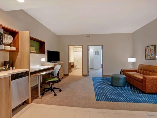 Home2 Suites By Hilton Charlotte Northlake : photo 3 de la chambre suite 1 chambre lit king-size - non-fumeurs