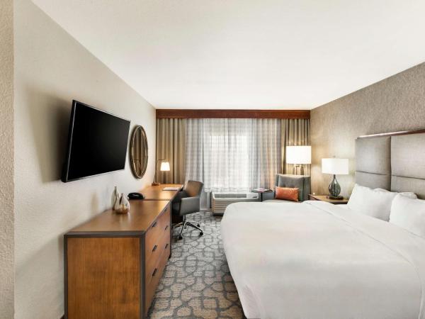 DoubleTree by Hilton San Antonio Northwest - La Cantera : photo 4 de la chambre chambre lit king-size