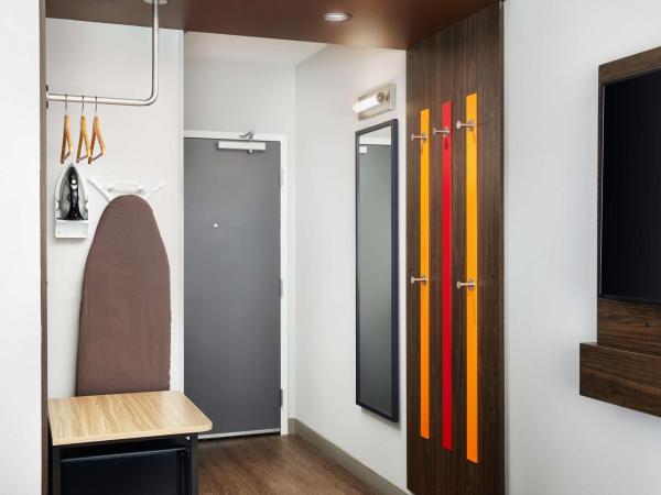 Tru By Hilton Atlanta Northlake Parkway, Ga : photo 3 de la chambre chambre lit king-size