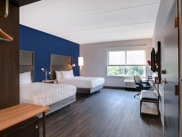 Tru By Hilton Columbia Greystone : photo 1 de la chambre chambre avec 2 lits queen-size - pour personnes malentendantes
