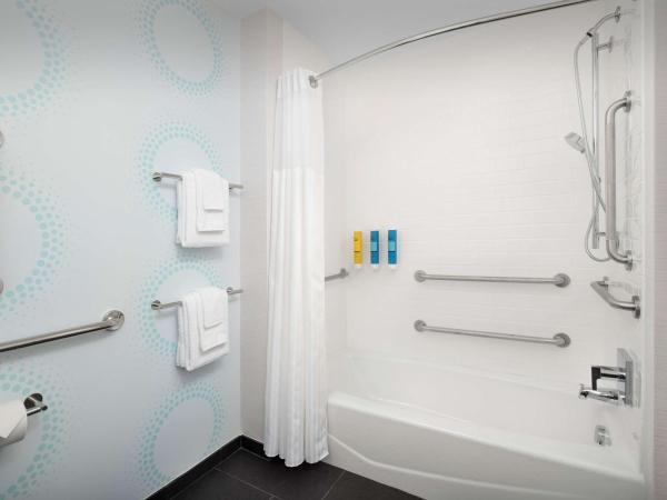 Tru By Hilton Charlotte Airport Lake Pointe : photo 3 de la chambre chambre avec 2 lits queen-size - accessible aux personnes à mobilité réduite