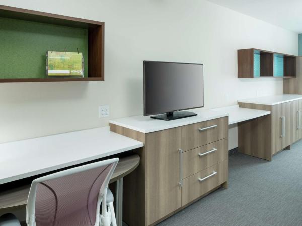 Home2 Suites By Hilton Jacksonville Airport : photo 3 de la chambre studio avec 2 lits queen-size - non-fumeurs