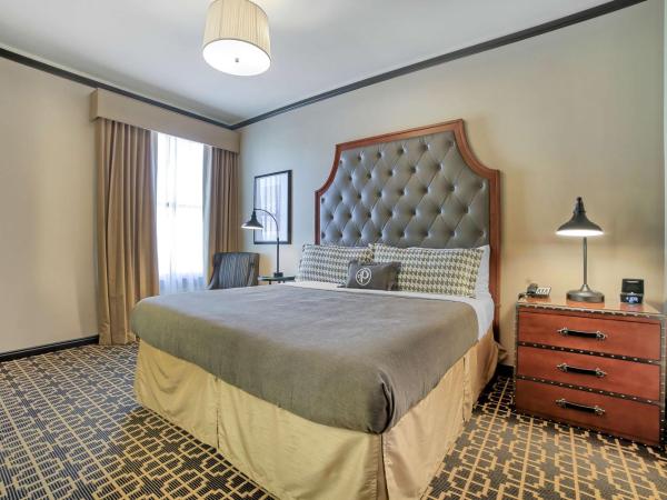 The Peery Salt Lake City Downtown, Tapestry Collection by Hilton : photo 3 de la chambre suite 1 chambre lit king-size