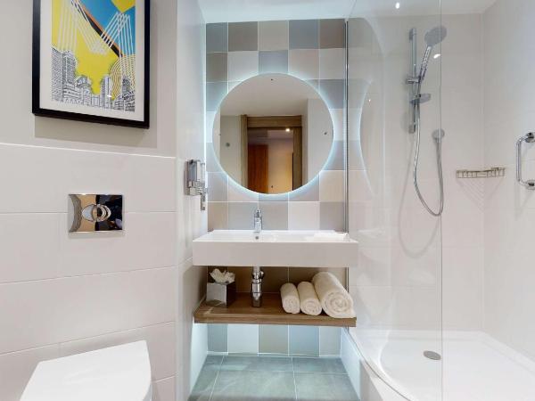 Hampton By Hilton Manchester Northern Quarter : photo 7 de la chambre chambre lit queen-size