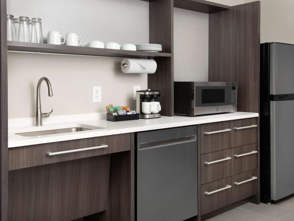 Home2 Suites By Hilton Denver Northfield : photo 1 de la chambre suite studio lit king-size - accessible aux personnes à mobilité réduite - non-fumeurs