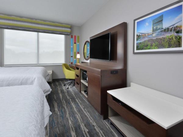 Hampton Inn & Suites Charlotte North I 485 : photo 2 de la chambre chambre avec 2 grands lits queen-size 